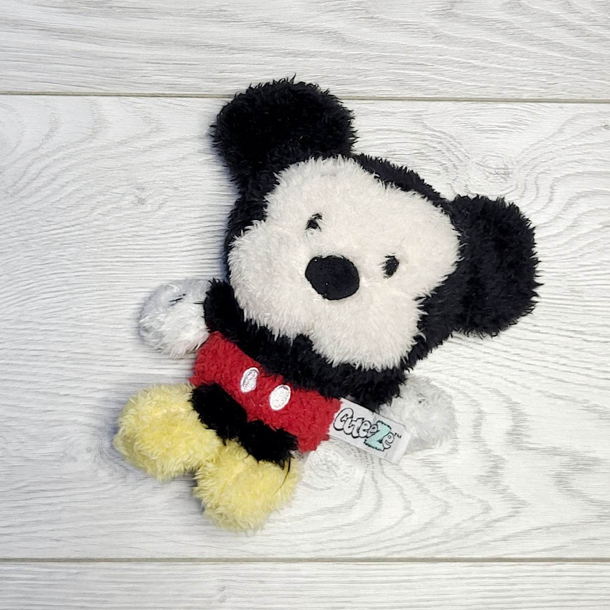 MIRE2 - Disney Cuteez plush 6 inch Mickey Mouse