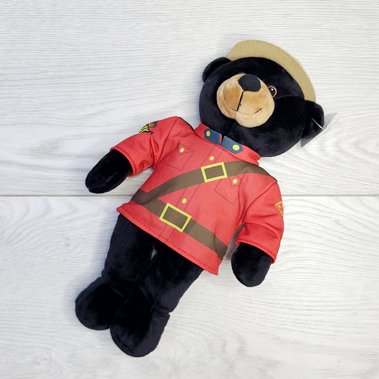 MIRE2 - NEW - RCMP plush 11 inch bear