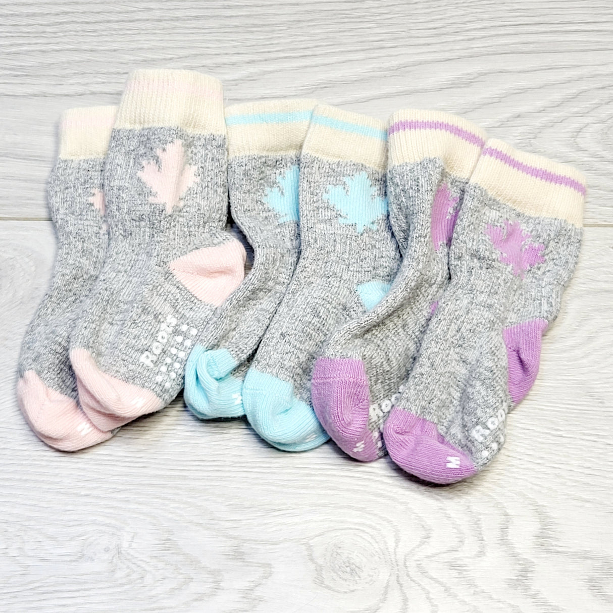 RZA1 - Roots 3-pack of infant "cabin" socks, size 0-12 months