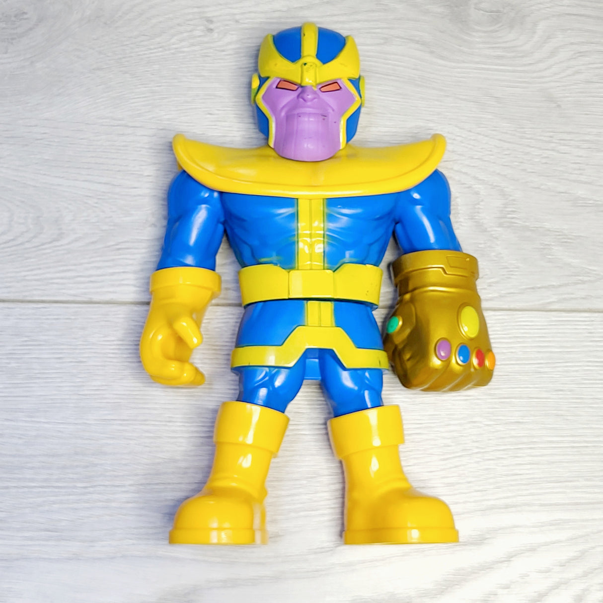 JHTC3 - Playskool Heroes Mighty Minis Thanos action figure