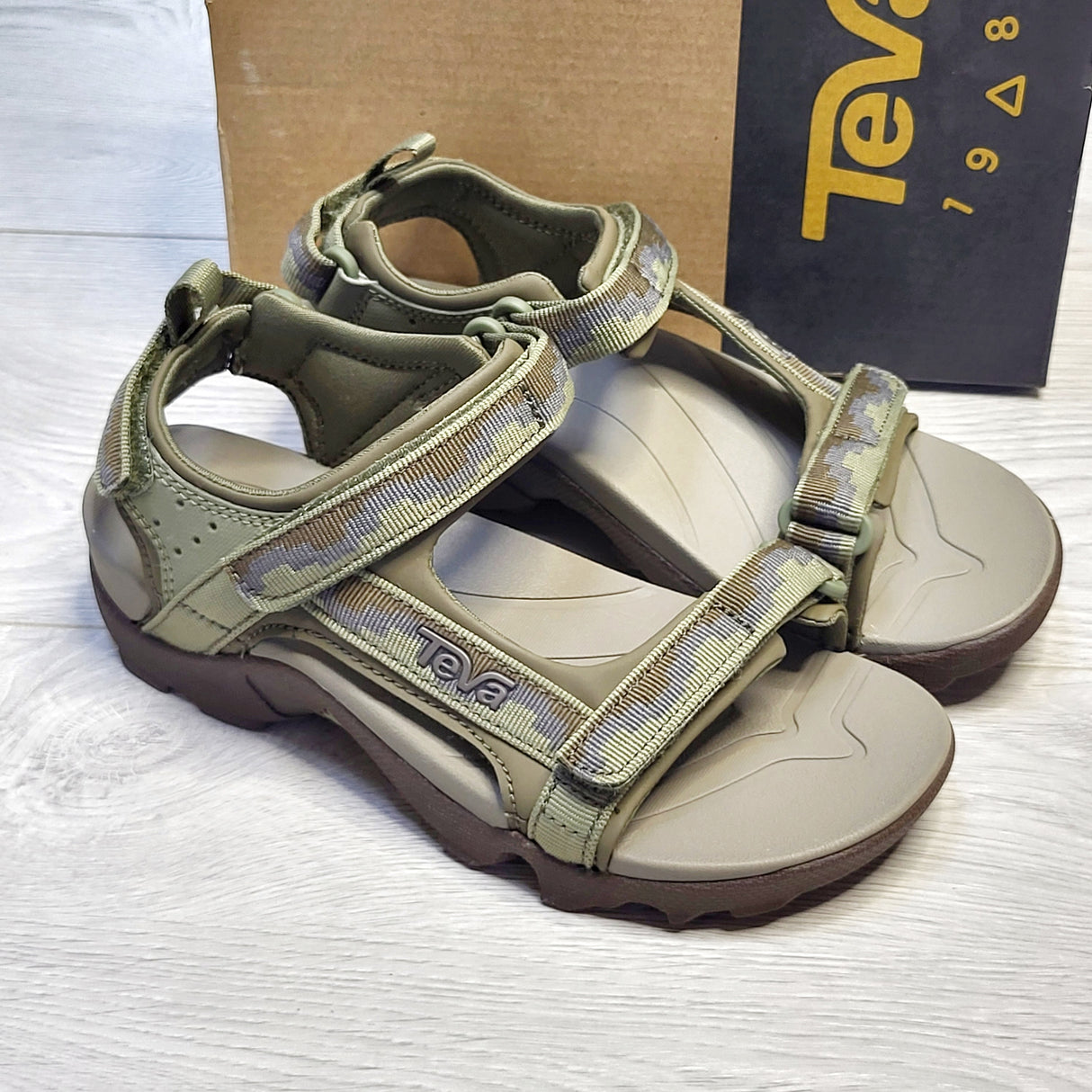 ANHA1 - NEW - Teva "Tanza" sandals, youth size 2