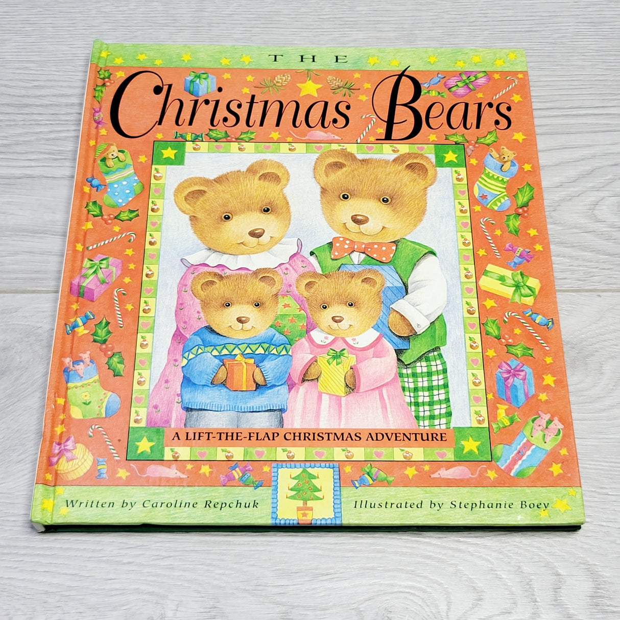 SPLT1 - The Christmas Bears.  Late 90s hardcover lift the flap book
