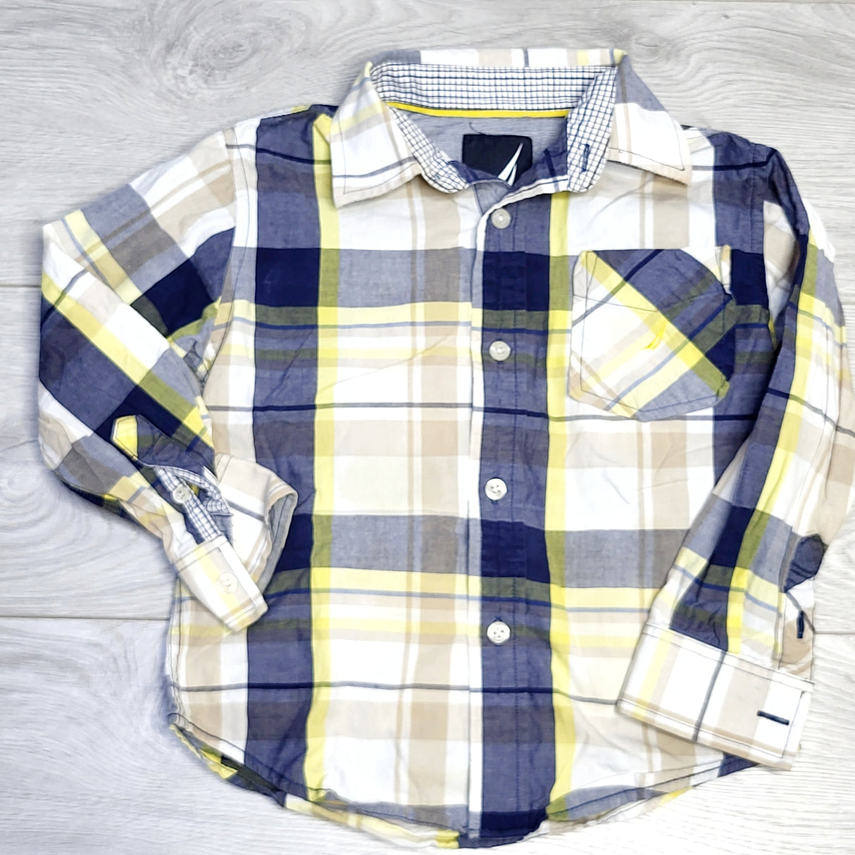 KSAL3 - Nautica plaid button down shirt, size 4T