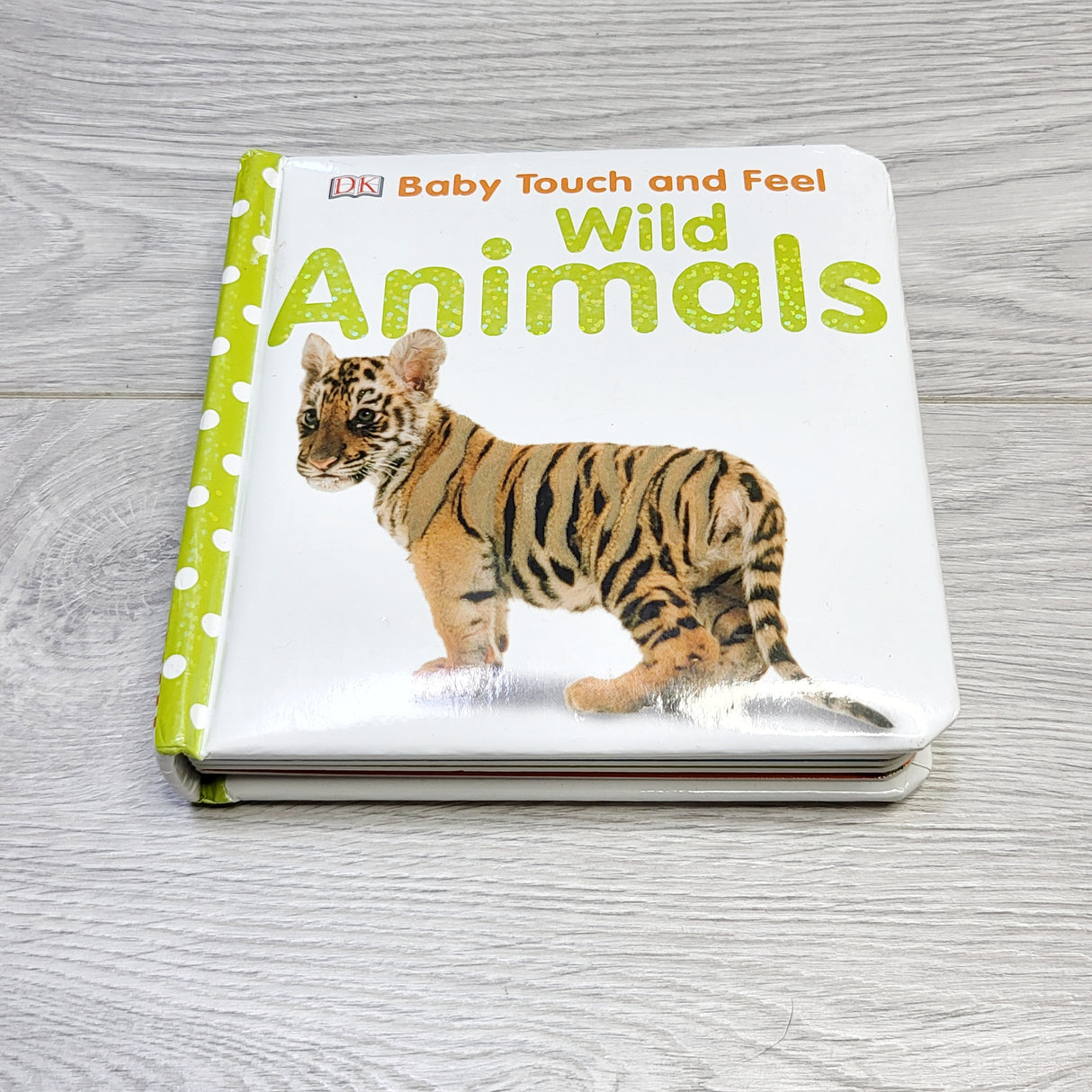 SPLT3 - Baby Touch and Feel Wild Animals board book