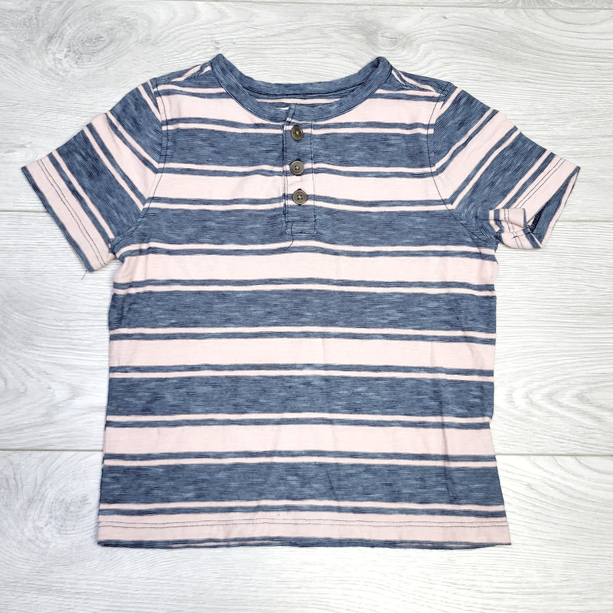 MSNDS11 - Old Navy blue and pink striped t-shirt. Size 3T