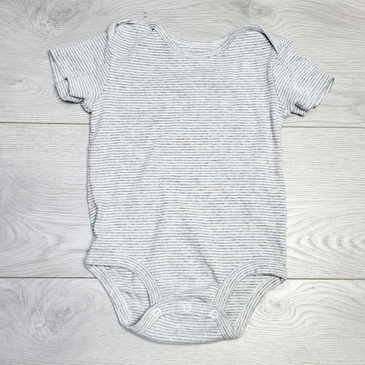 RZA2 - Carters grey striped onesie. Size 18 months