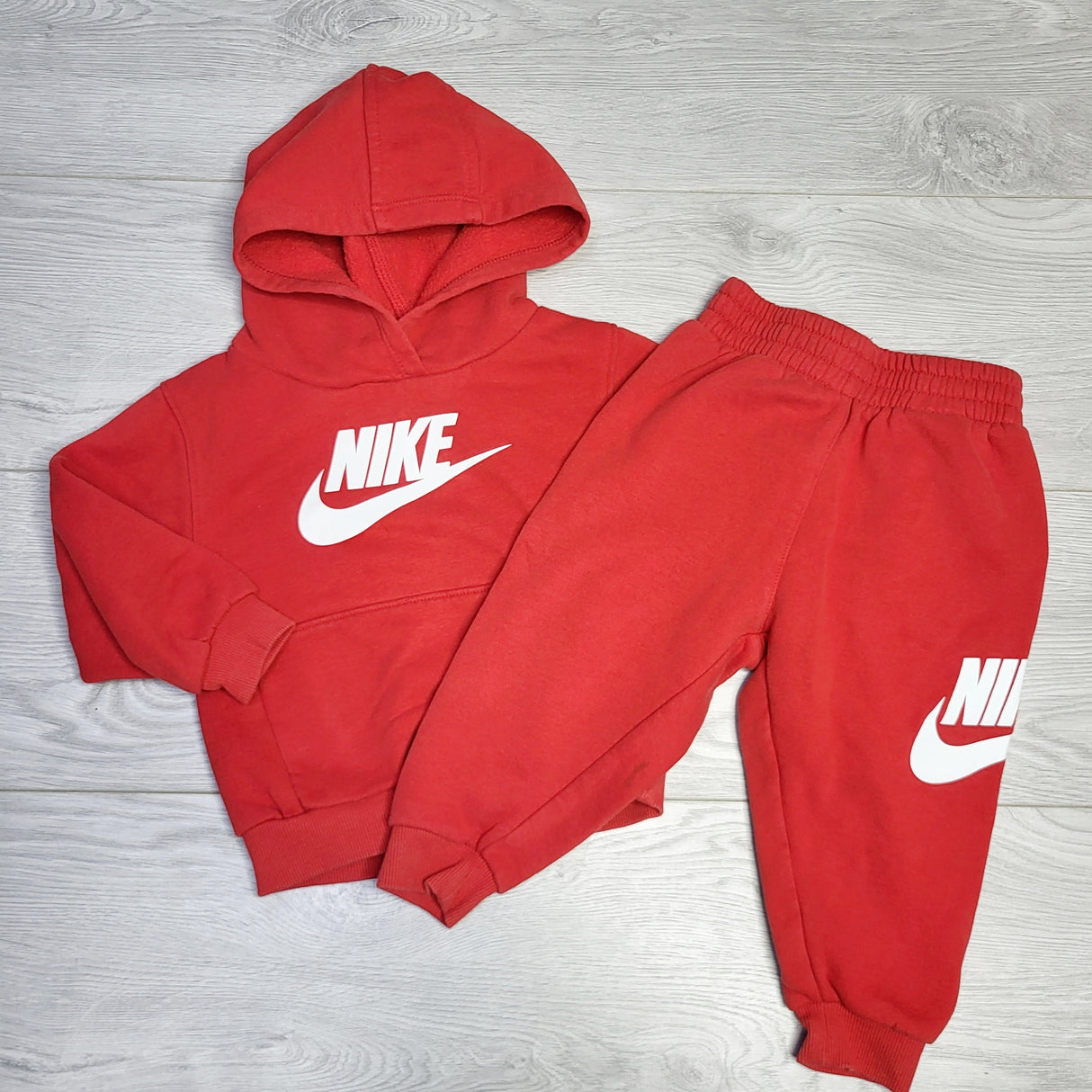 HWIL1 - Nike red cotton 2pc hoodie set. Size 18 months