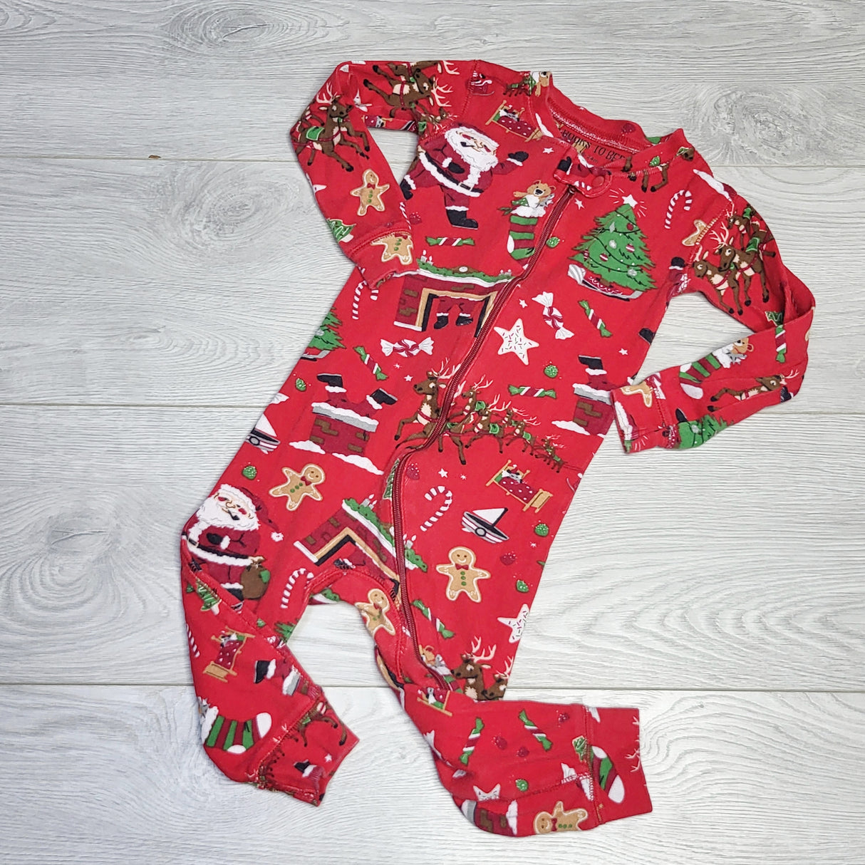 HWIL1 - Books to Bed (Hatley) red zippered Christmas themed cotton sleeper. Size 18-24 months