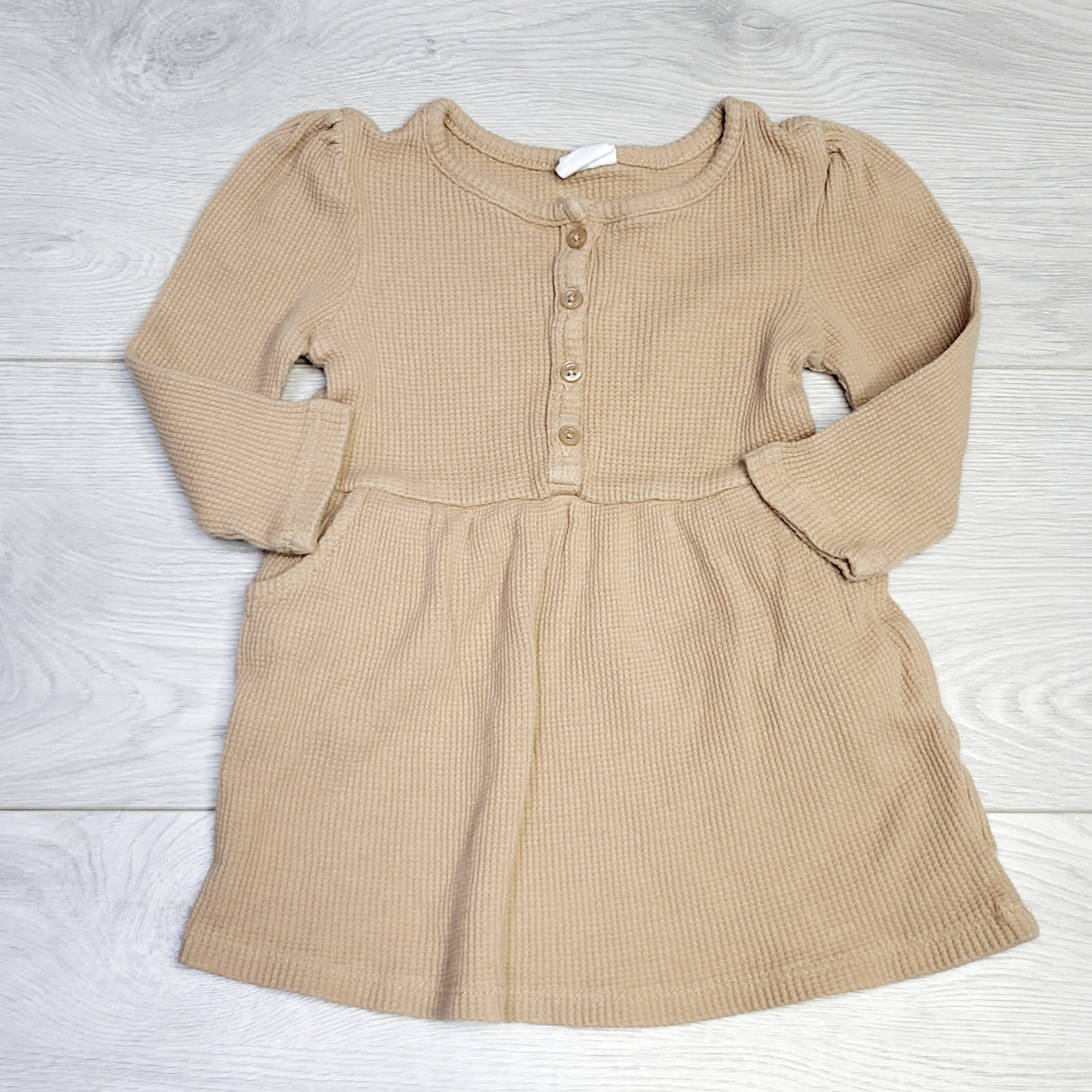 KJHN1 - Gap tan waffle knit dress. Size 18-24 months