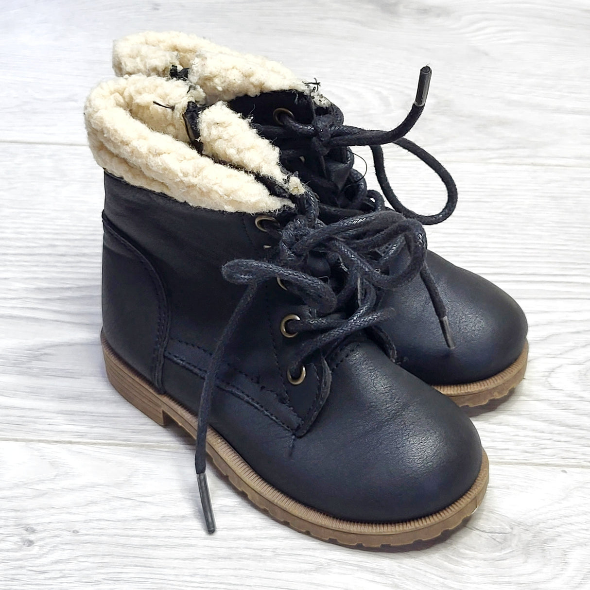 KJHN2 - Bebe Girls black lace up boots with side zipper. Size 7