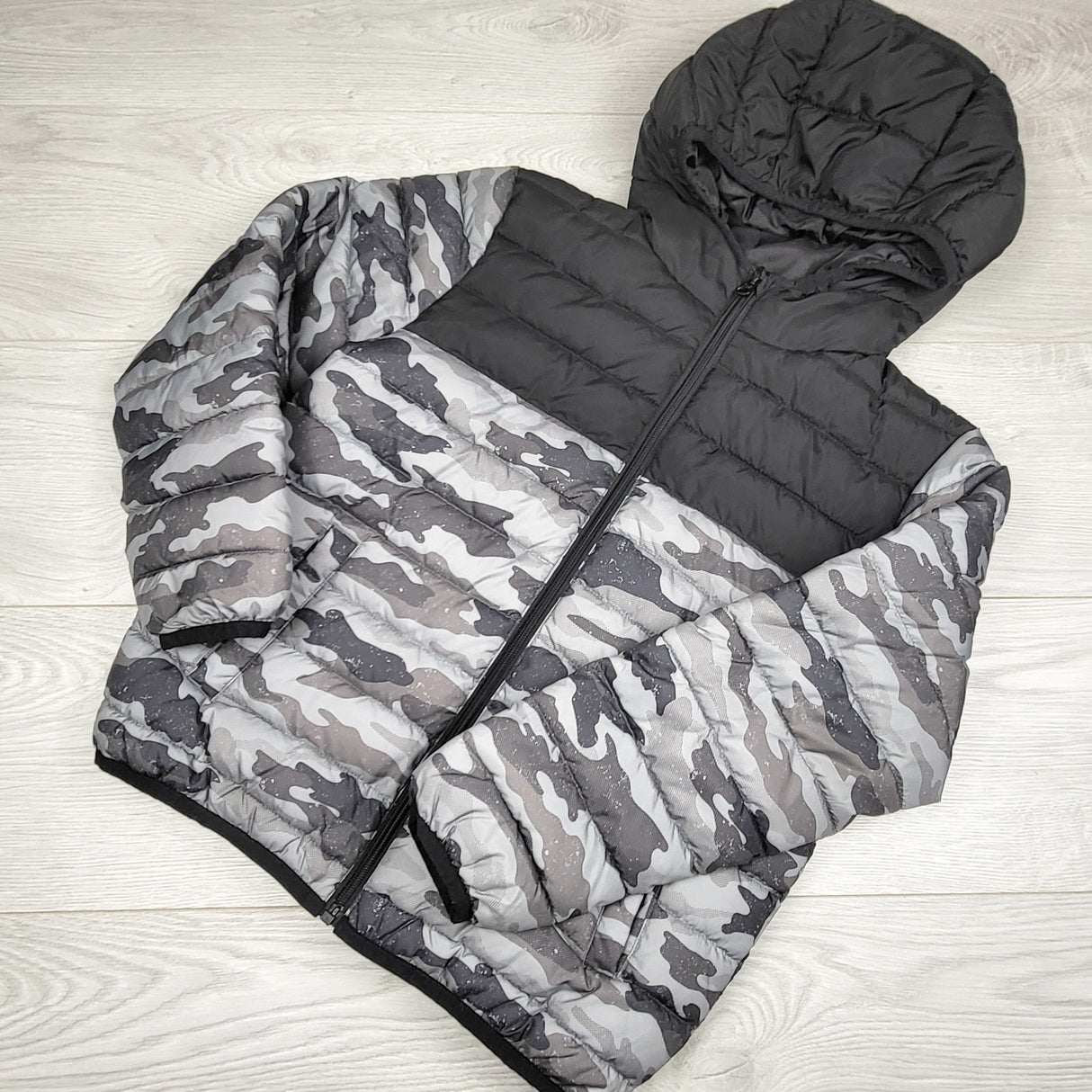 SPLT1 - George camouflage insulated jacket. Size 7/8