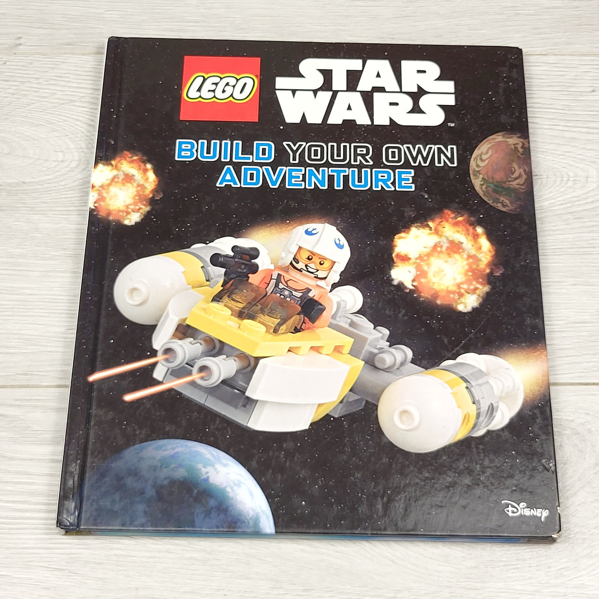 KBRD11 - LEGO Star Wars Build Your Own Adventure hardcover book