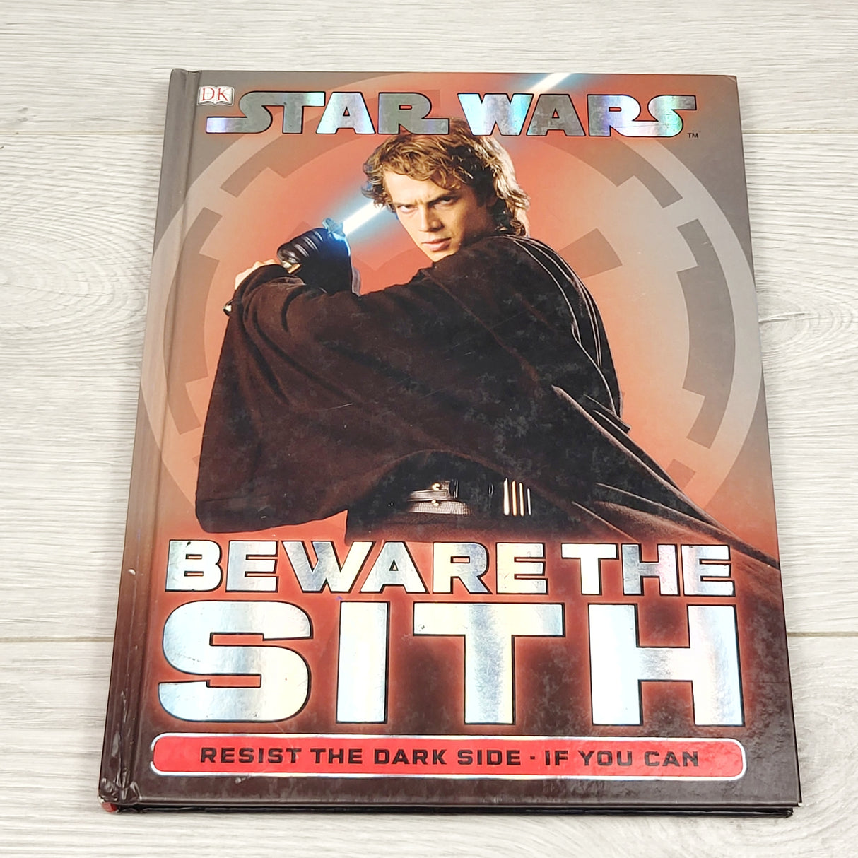 KBRD11 - Beware of the Sith. Hardcover Star Wars book