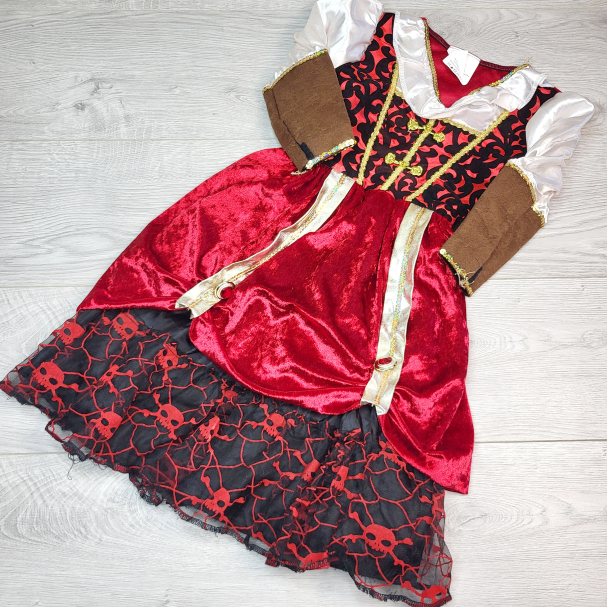 CSAL3 - Medieval style dress. Size 3/4T