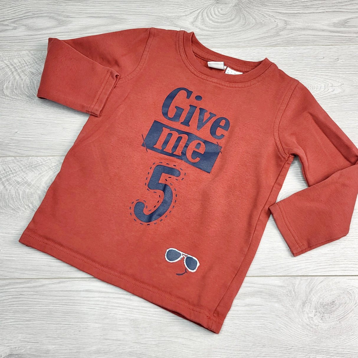 RGRN4 - Bob de Bar "Give Me 5" fleecy lined sweatshirt. Size 4T