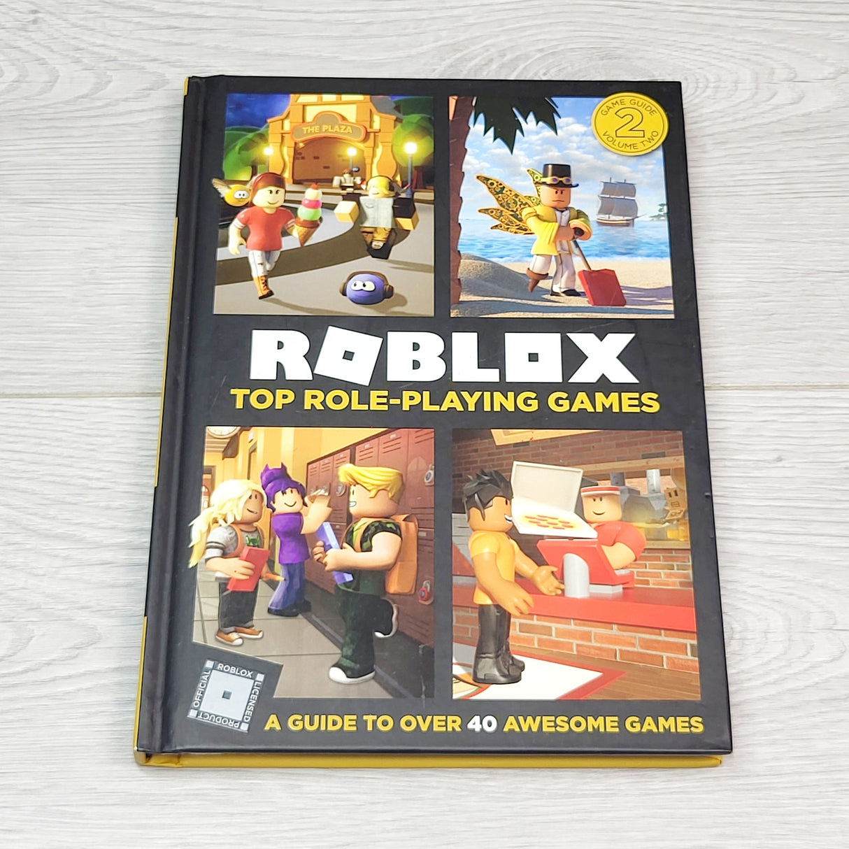 KBRD2 - Roblox: Top Role Playing Games. Hardcover book