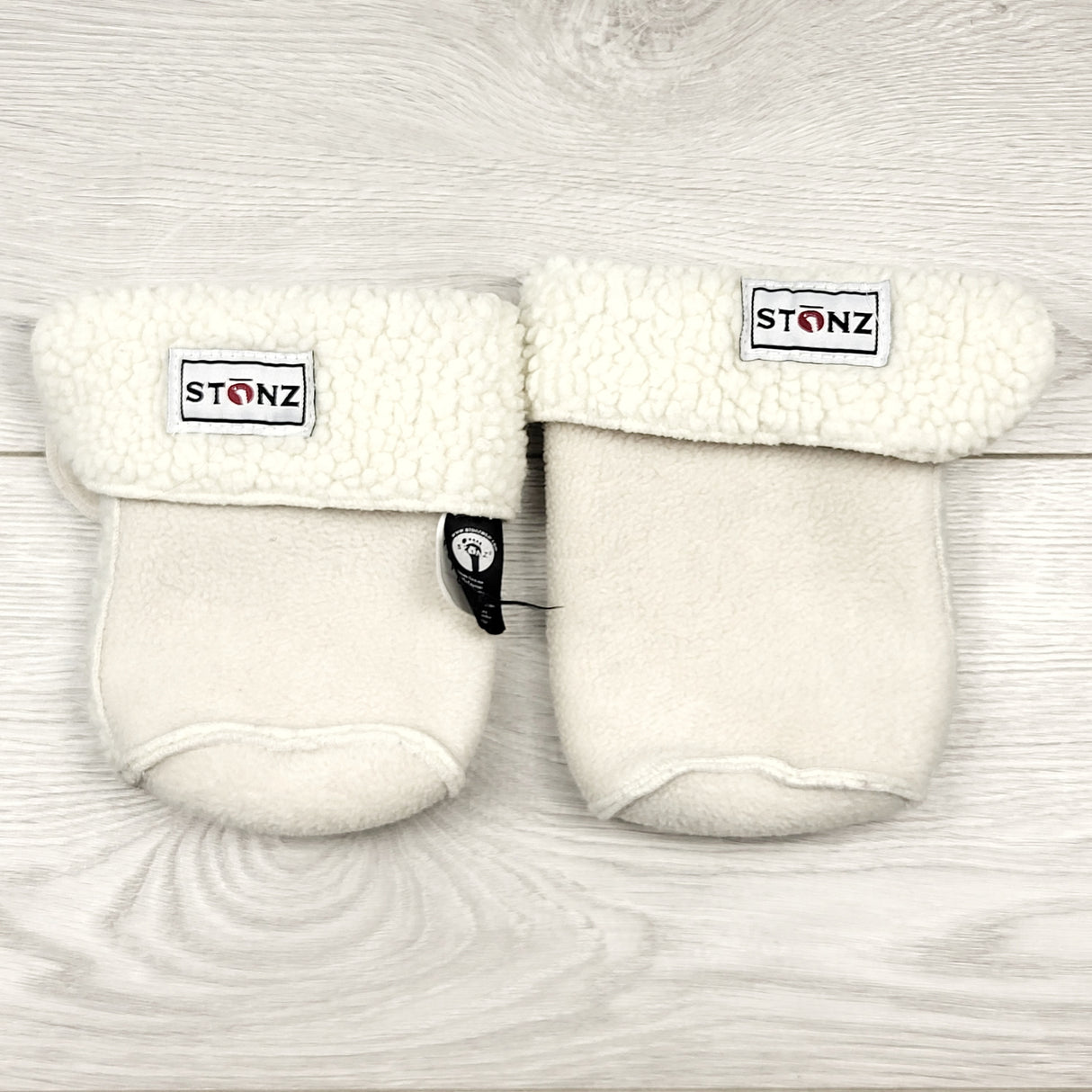 EING2 - Stonz fleece bootie liners. Size small (0-6 months)