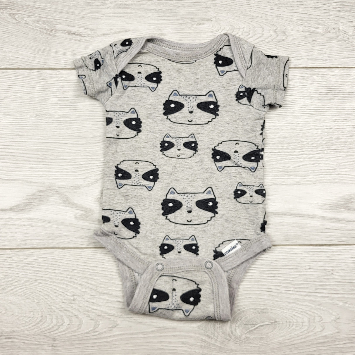 EING2 - Gerber grey bodysuit with raccoons. Newborn size