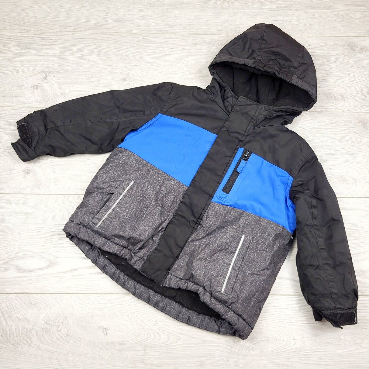 AHFF4 - George fleece lined snow coat. Size 4T