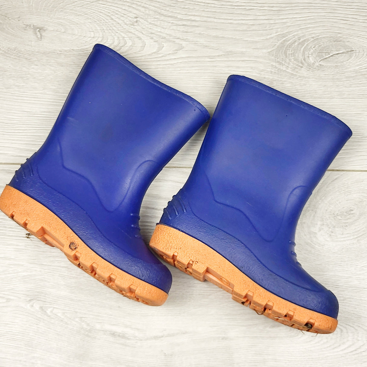 TDVS1 - Blue rain boots. Size 8