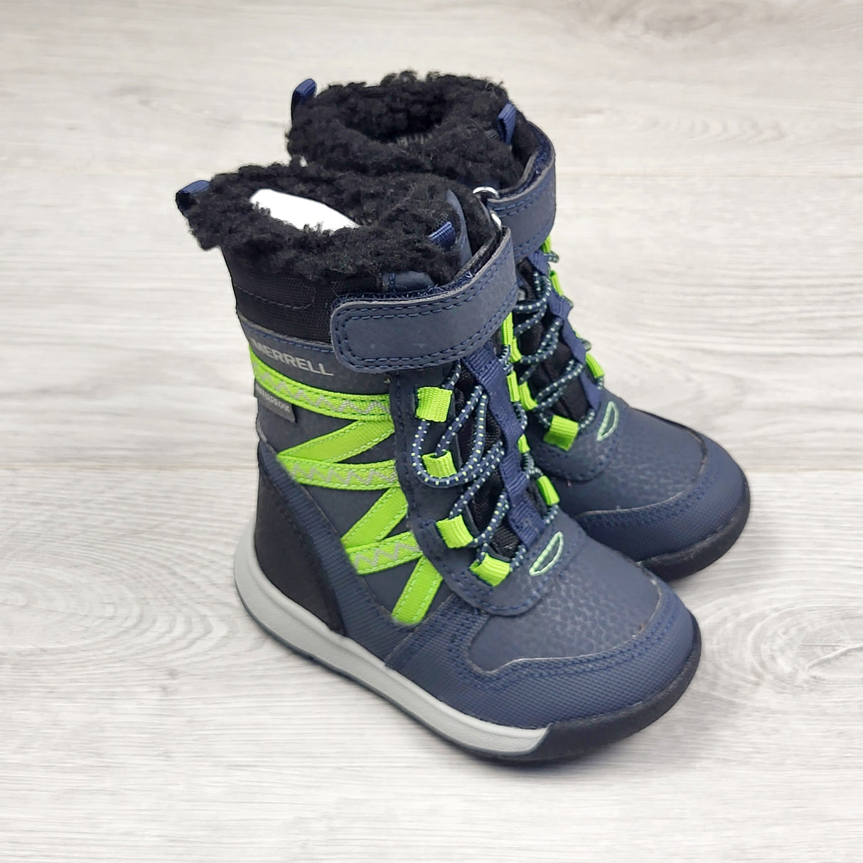 RBEN1 - Merrell "Snow Crush" winter boots. Toddler size 4