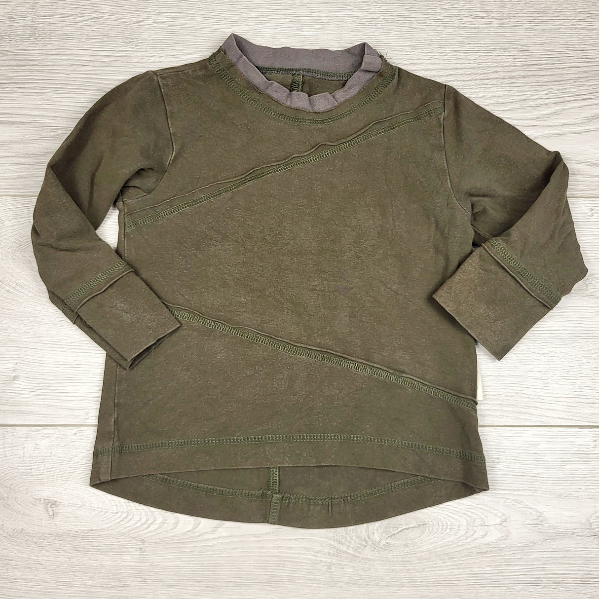 RBEN1 - Peekaboo Beans army green long sleeved top. Size 2T