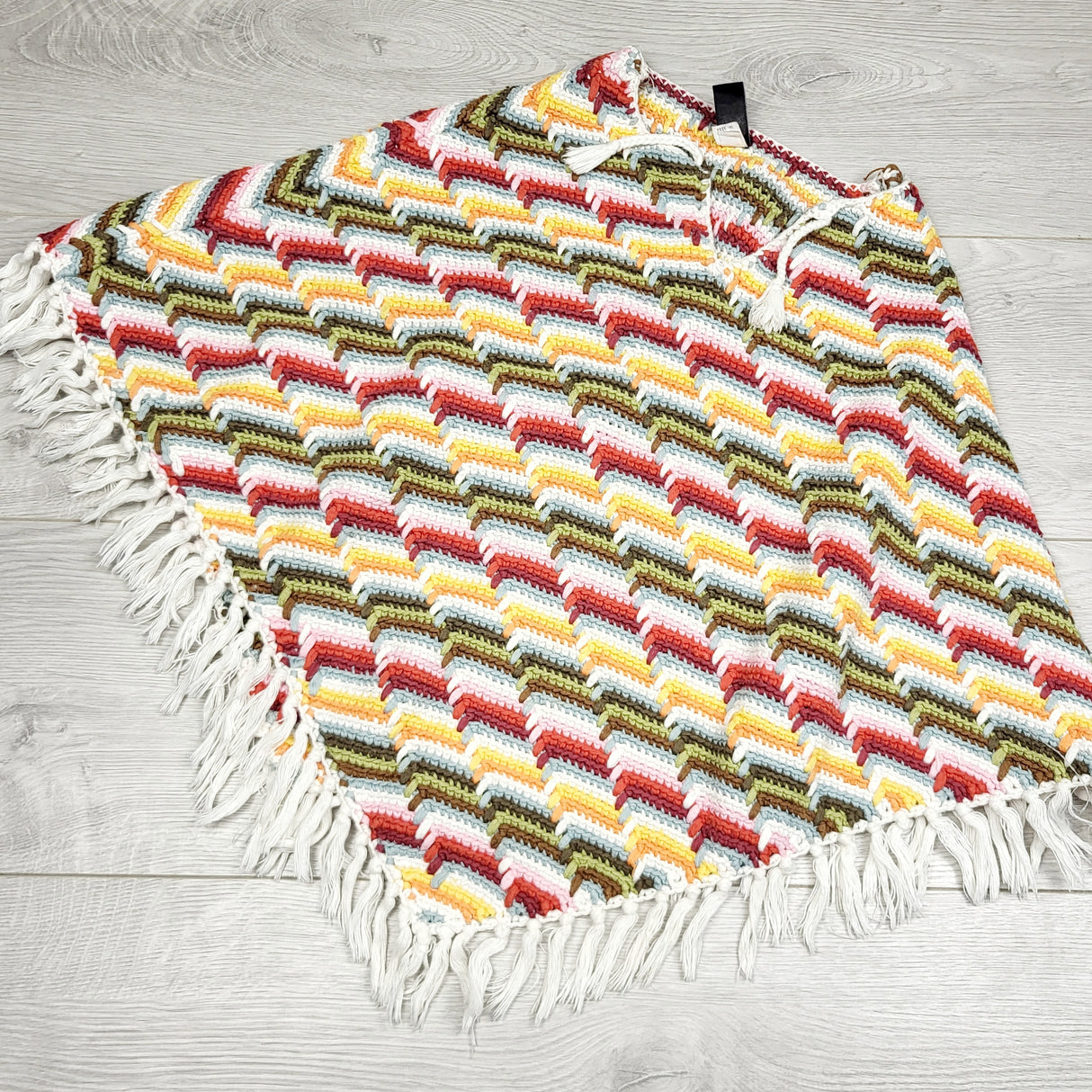 JFLM1 - Gap striped sweater poncho. Size 4T