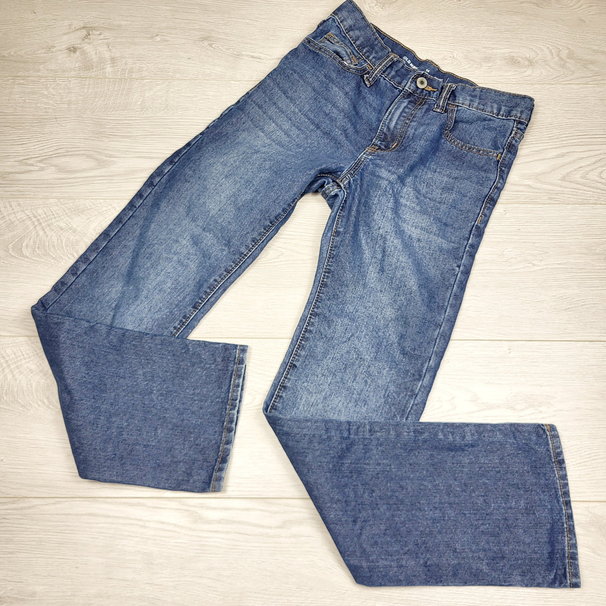 MHL2 - Old Navy slim straight jeans. Size 14