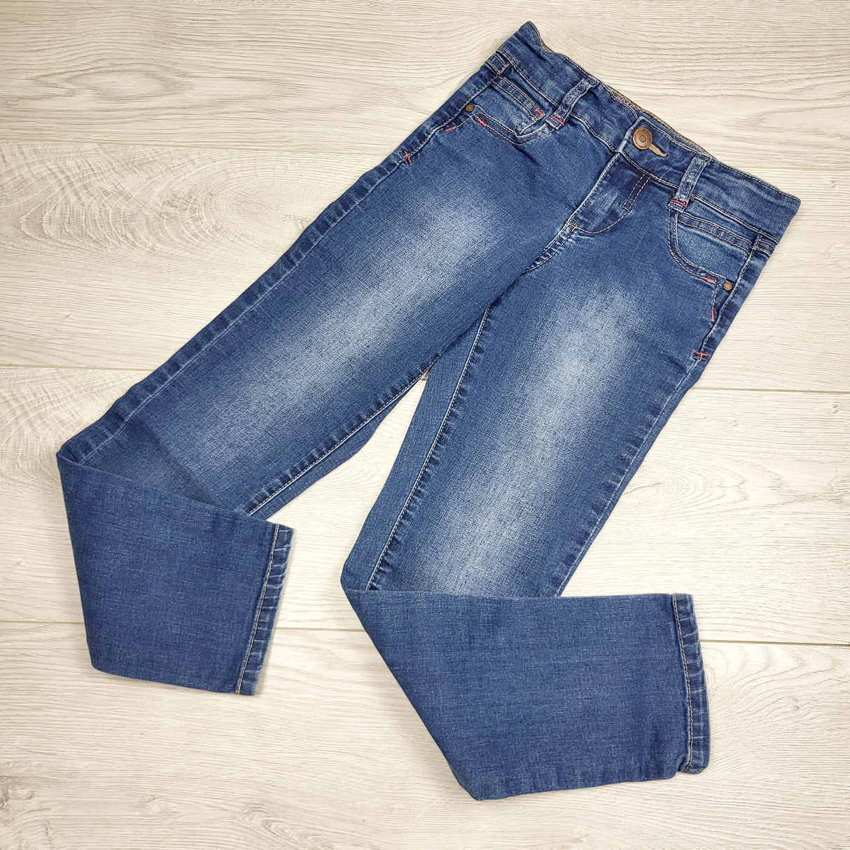 MHL2 - Parasuco Girl distressed jeans. Size 8