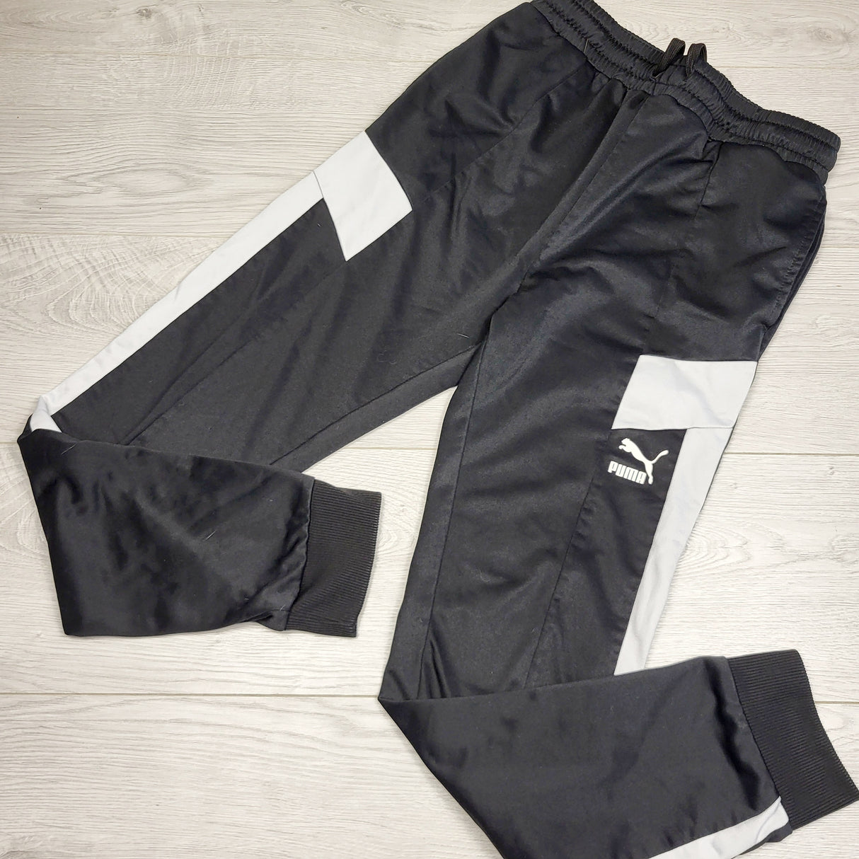 SHYS2 - Puma black and white active pants. Size 14/16