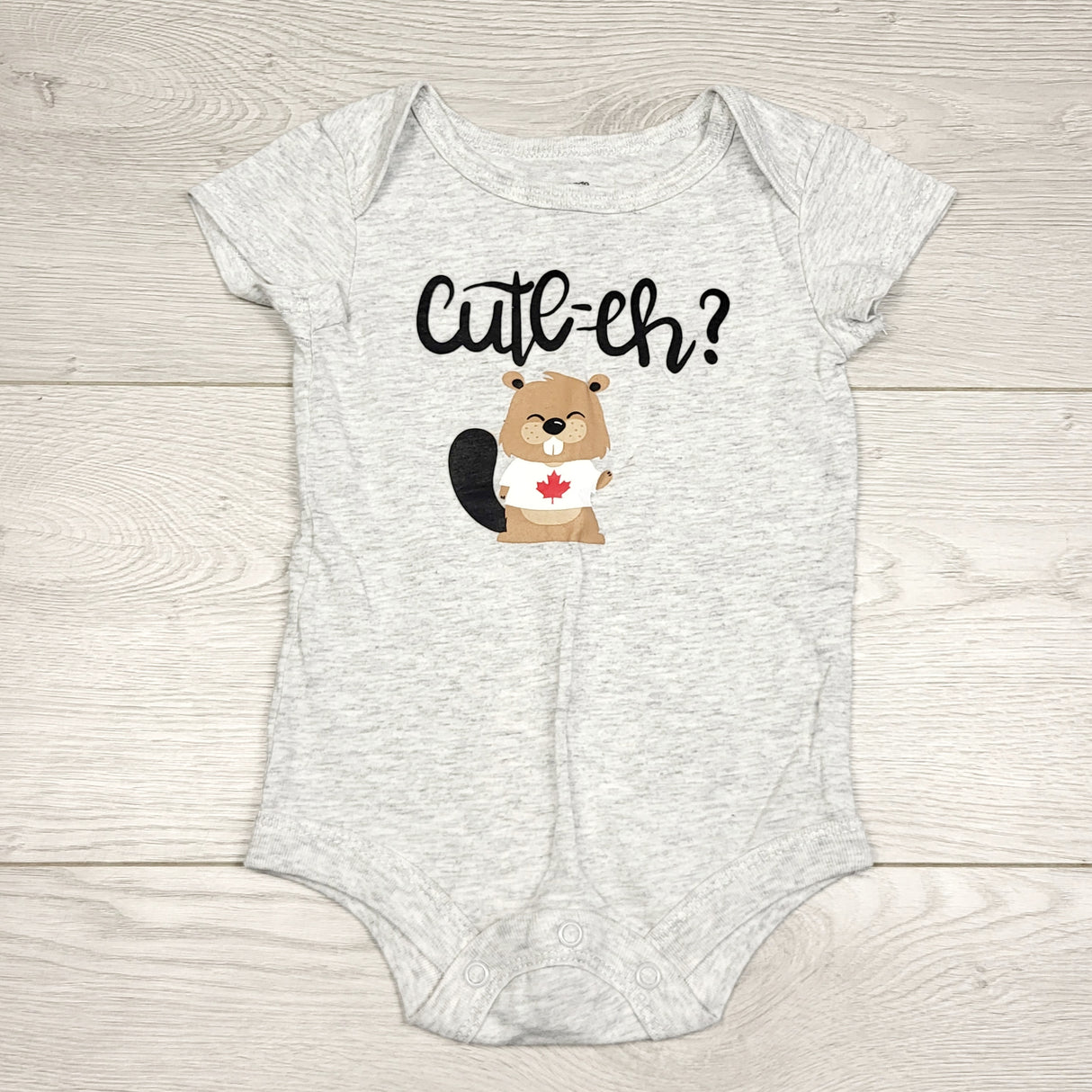 KWTT22 - George grey "Cute Eh" bodysuit with beaver. Size 0-3 months