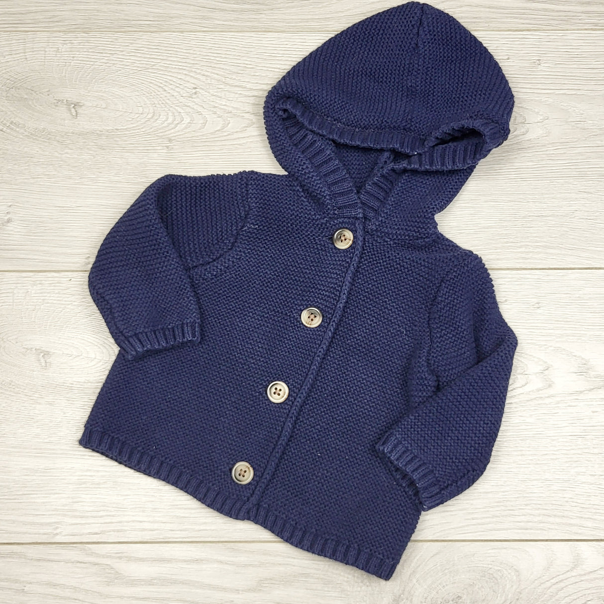 KWTT22 - Old Navy navy hooded sweater. Size 0-3 months