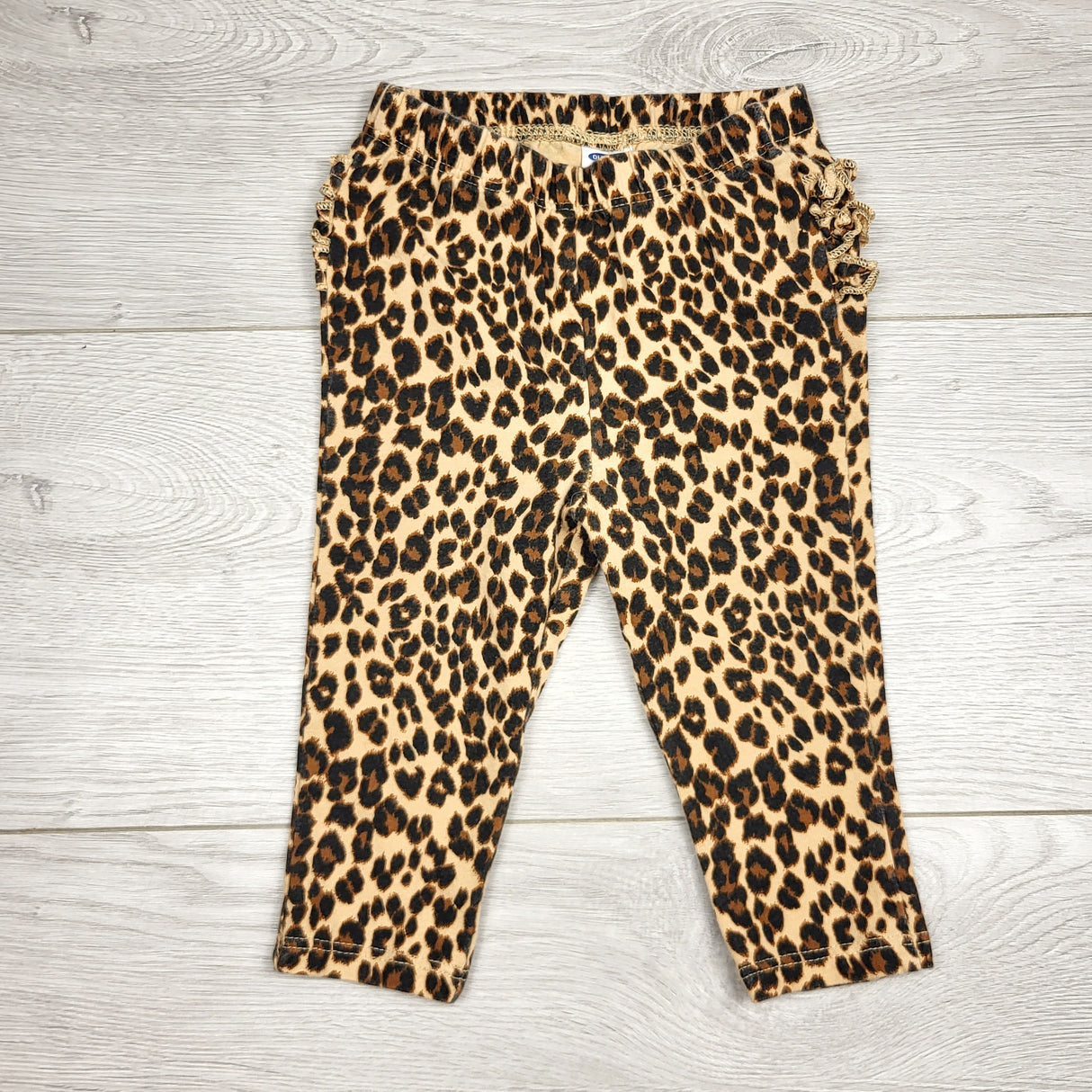 MBLK11 - Old Navy leopard print leggings with ruffle bum. Size 6-12 months