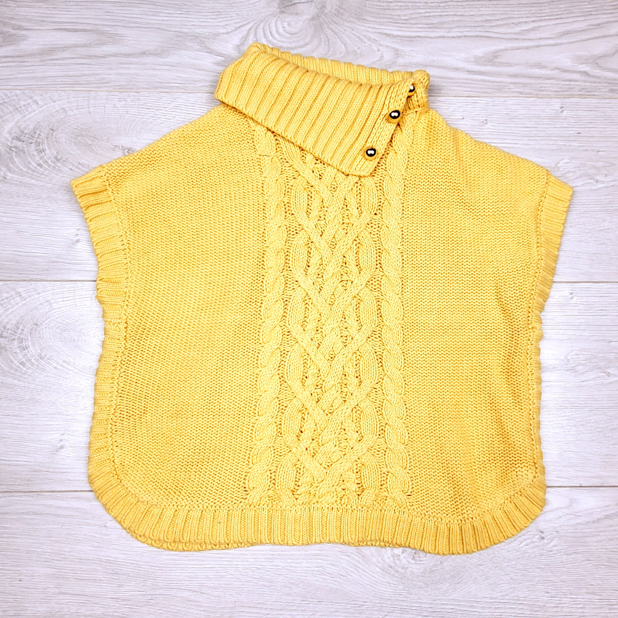 AKUR11 - Nula Bug yellow cable knit poncho sweater. Size 4T