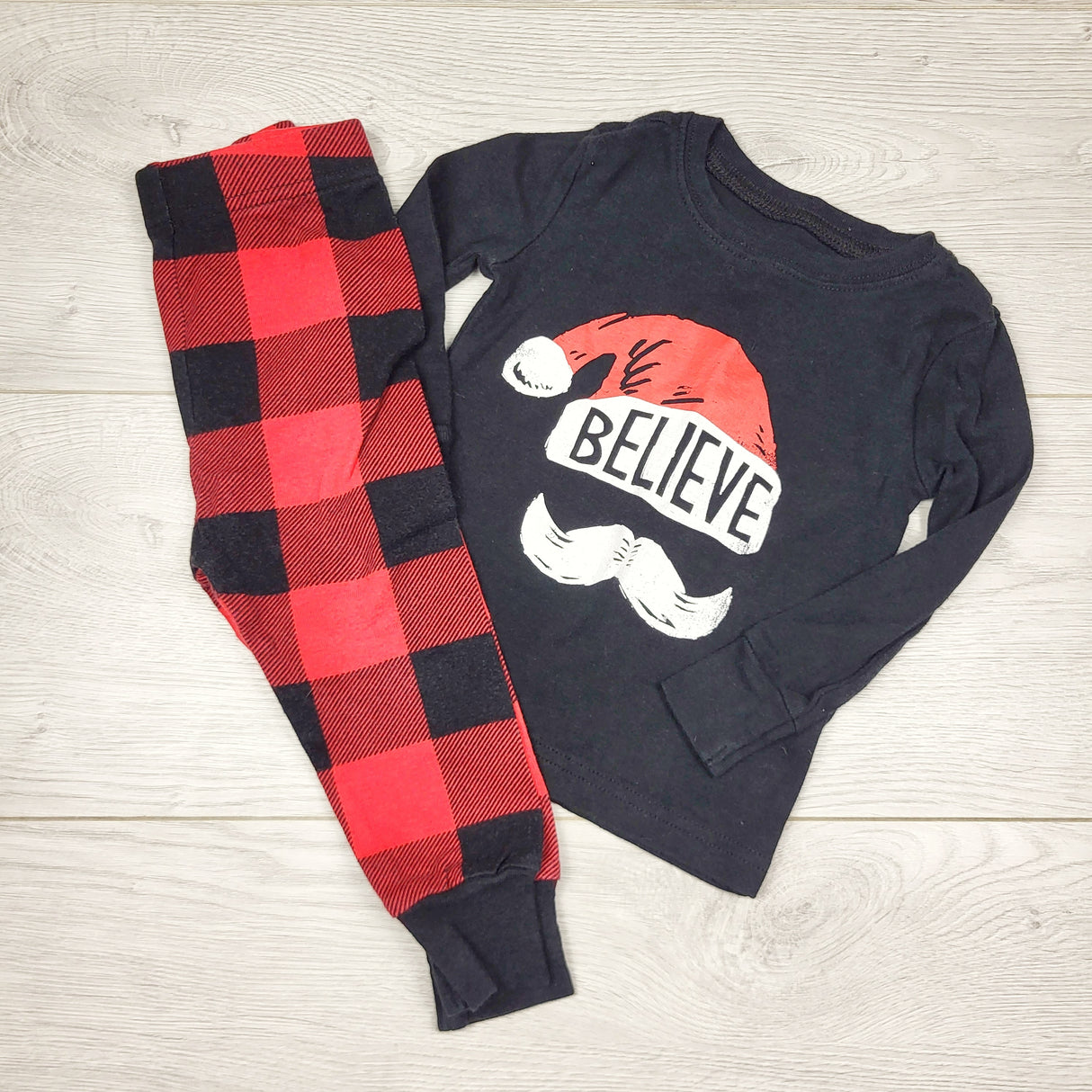 MIRE3 - Old Navy black and red 2pc cotton "Believe" PJs. Size 12-18 months