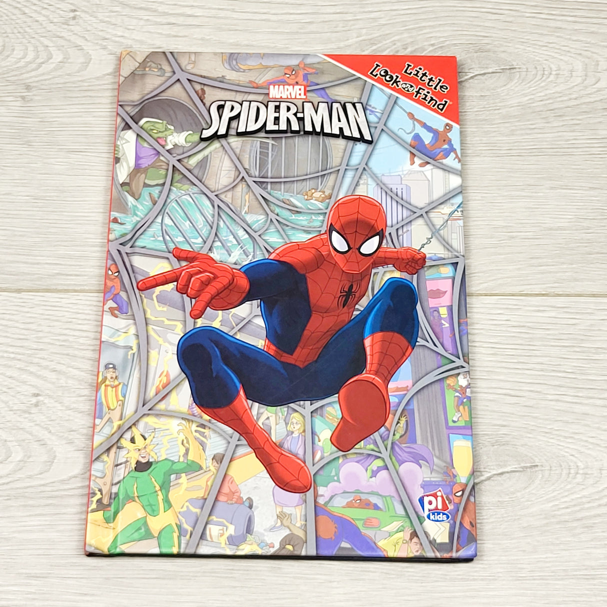 SPLT2 - Marvel Spider-man. Hardcover Look and Find book