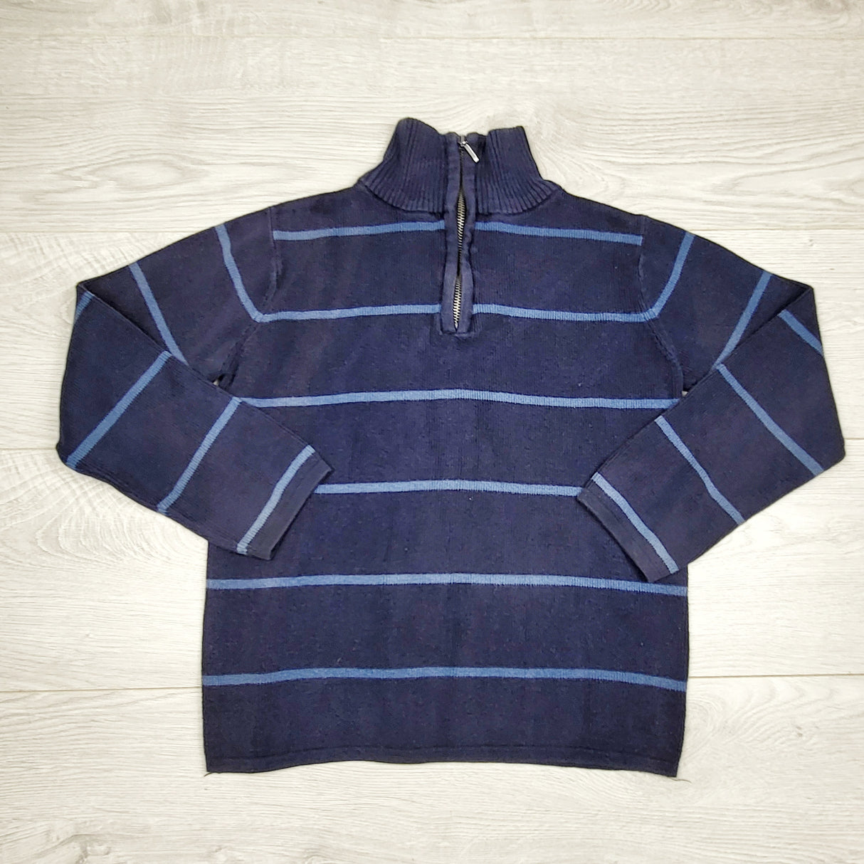 SPLT2 - The Eagle Eye navy striped half zip pullover sweater. Size 8