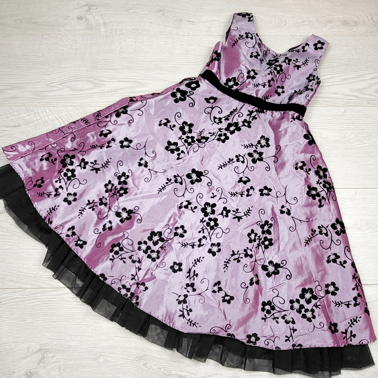 SPLT2 - Jona Michelle shimmery special occasion dress with flowers. Size 4T