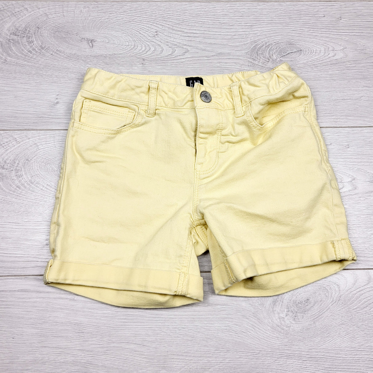 SHYS3 - Gap yellow denim shorts. Size 10