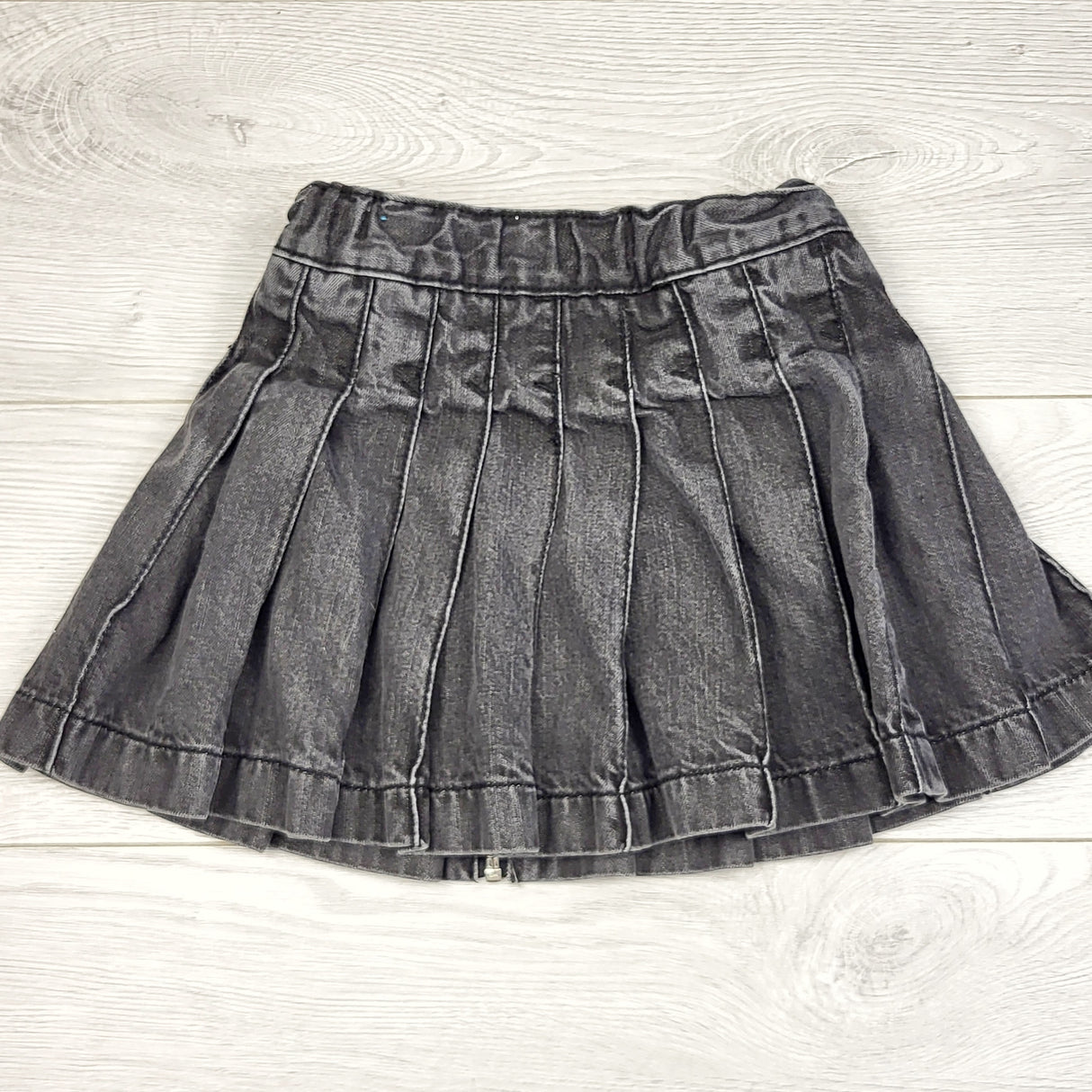 AWAT1 - Children's Place pleated denim skirt. Size 4T