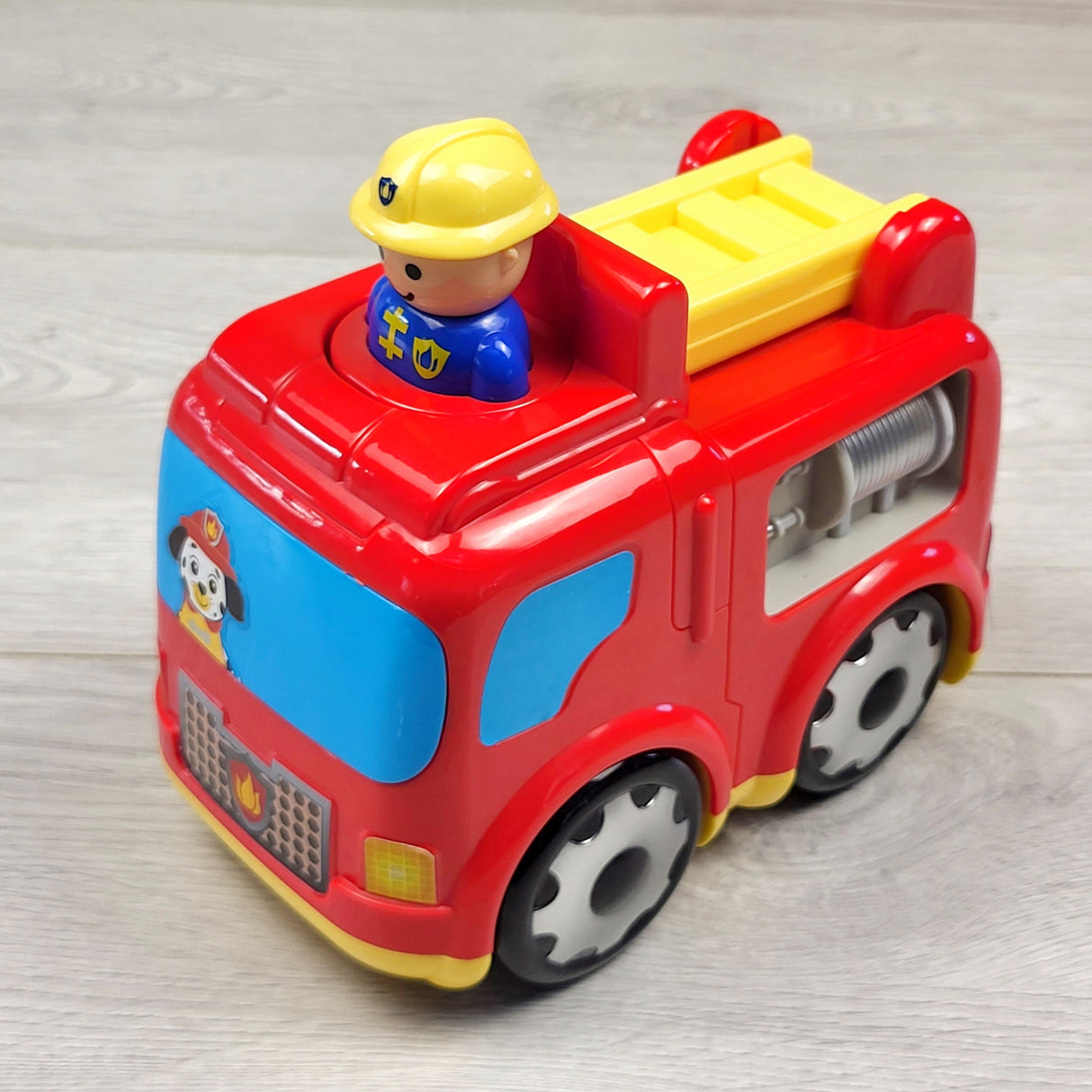 MIRE5 - Kidoozie Press 'N Zoom Fire Engine toy