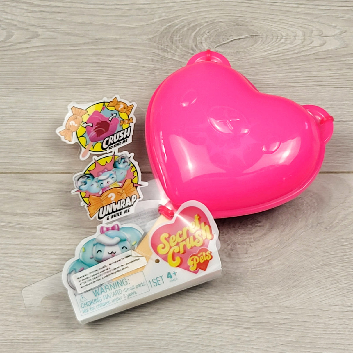 MIRE5 - NEW -Secret Crush Mini Pets – Crush to UNbox Sweet-Themed Mini Pet