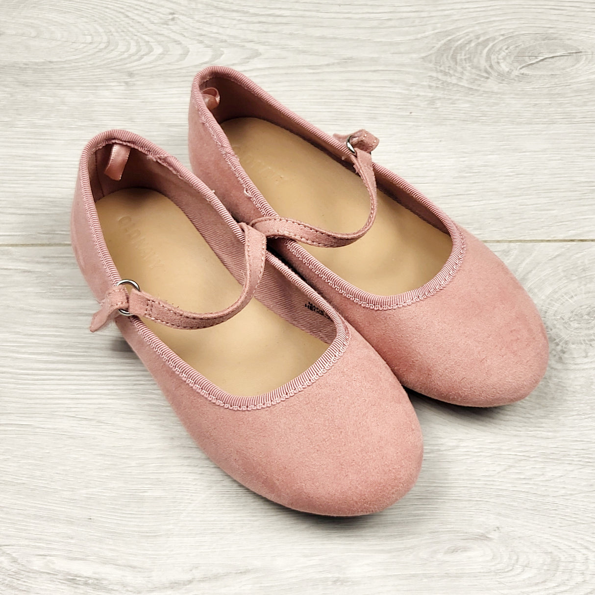 BNG2 - Old Navy pink faux suede flats. Size 11