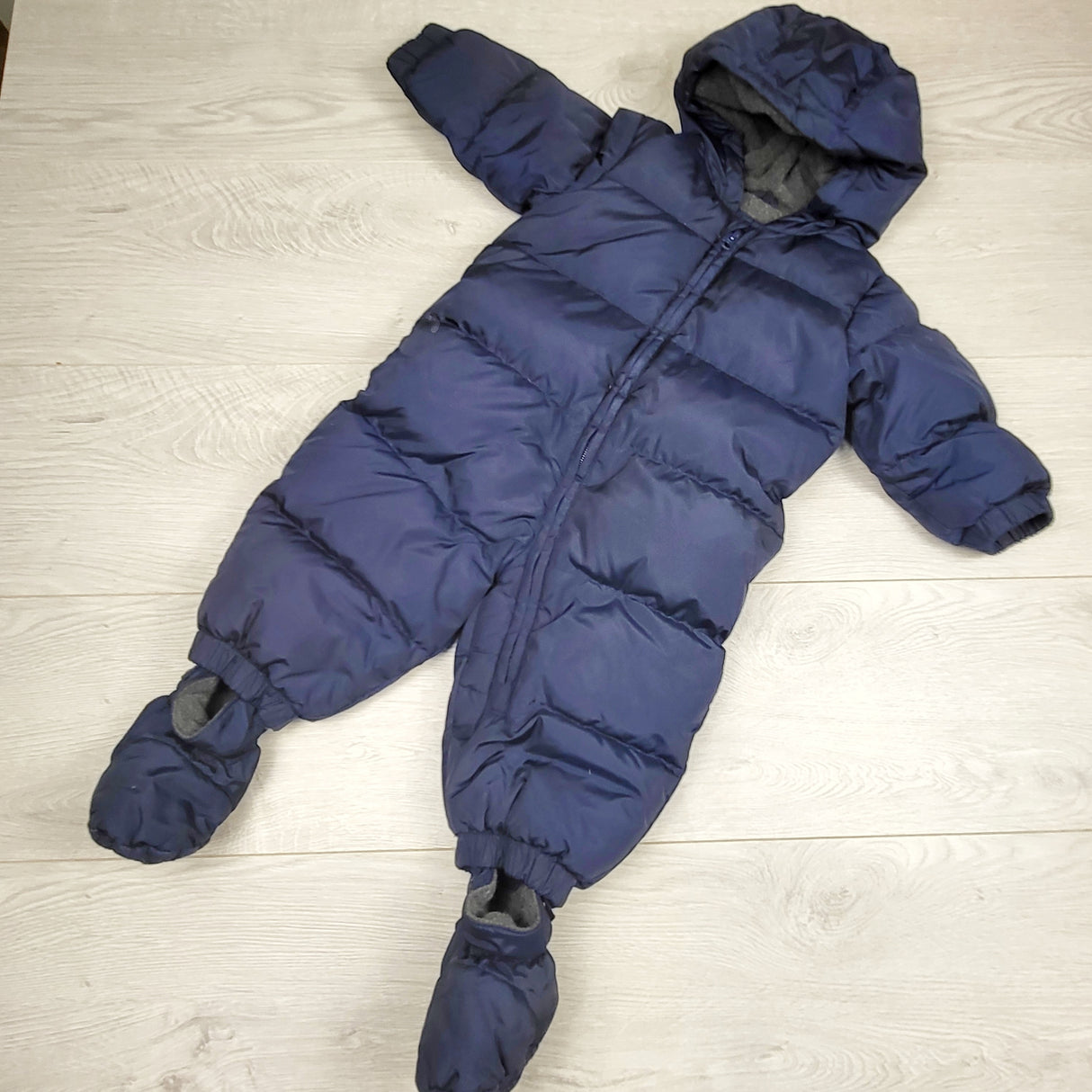 ECRS11 - Gap navy fleece lined snowsuit with removable booties. Size 6-12 months