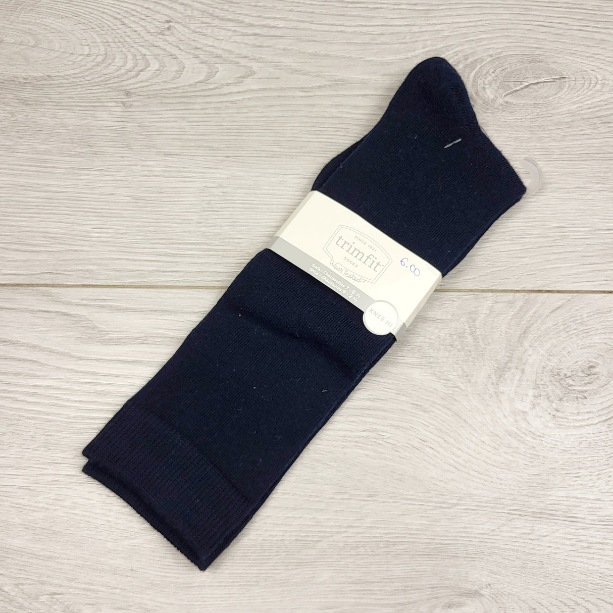 BNG3 - NEW - Trimfit navy knee high socks. Size 9 to 2.5 shoe size