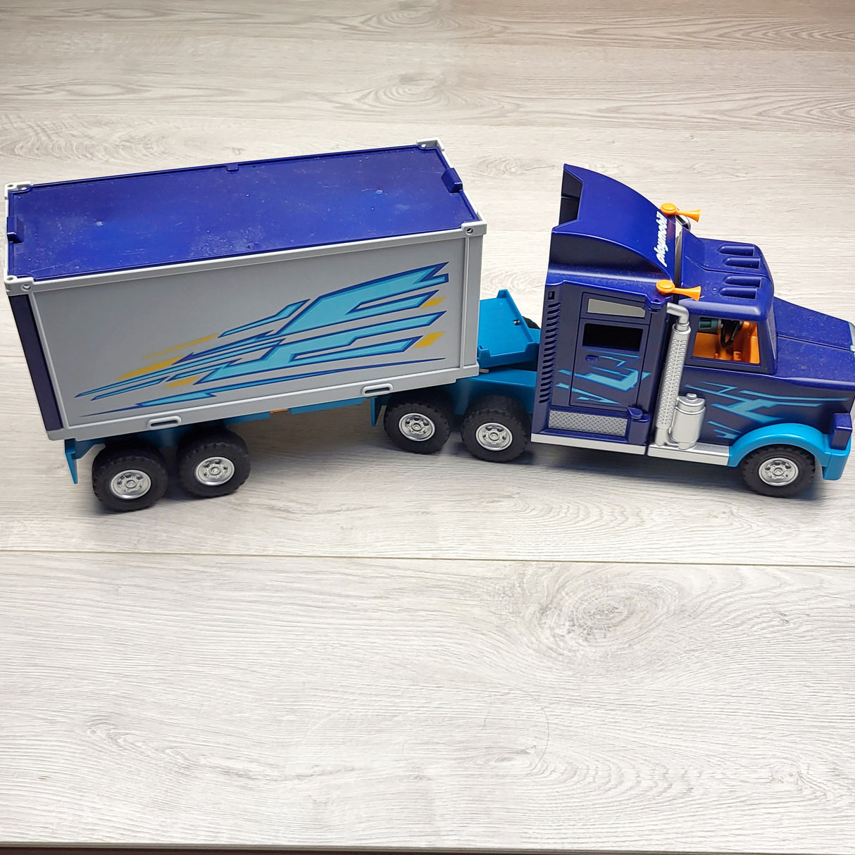 MHAN2 - Playmobil Big Rig toy. Local pick up and delivery only