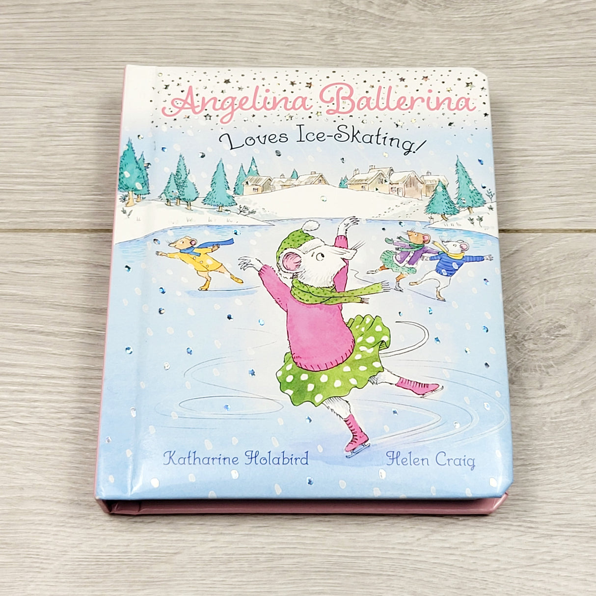 MHAN2 - Angelina Ballerina Loves Ice Skating board book