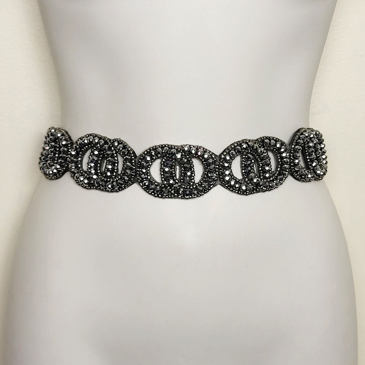 MLM2 - Thyme Maternity faux rhinetone belt to showcase that beautiful baby bump!