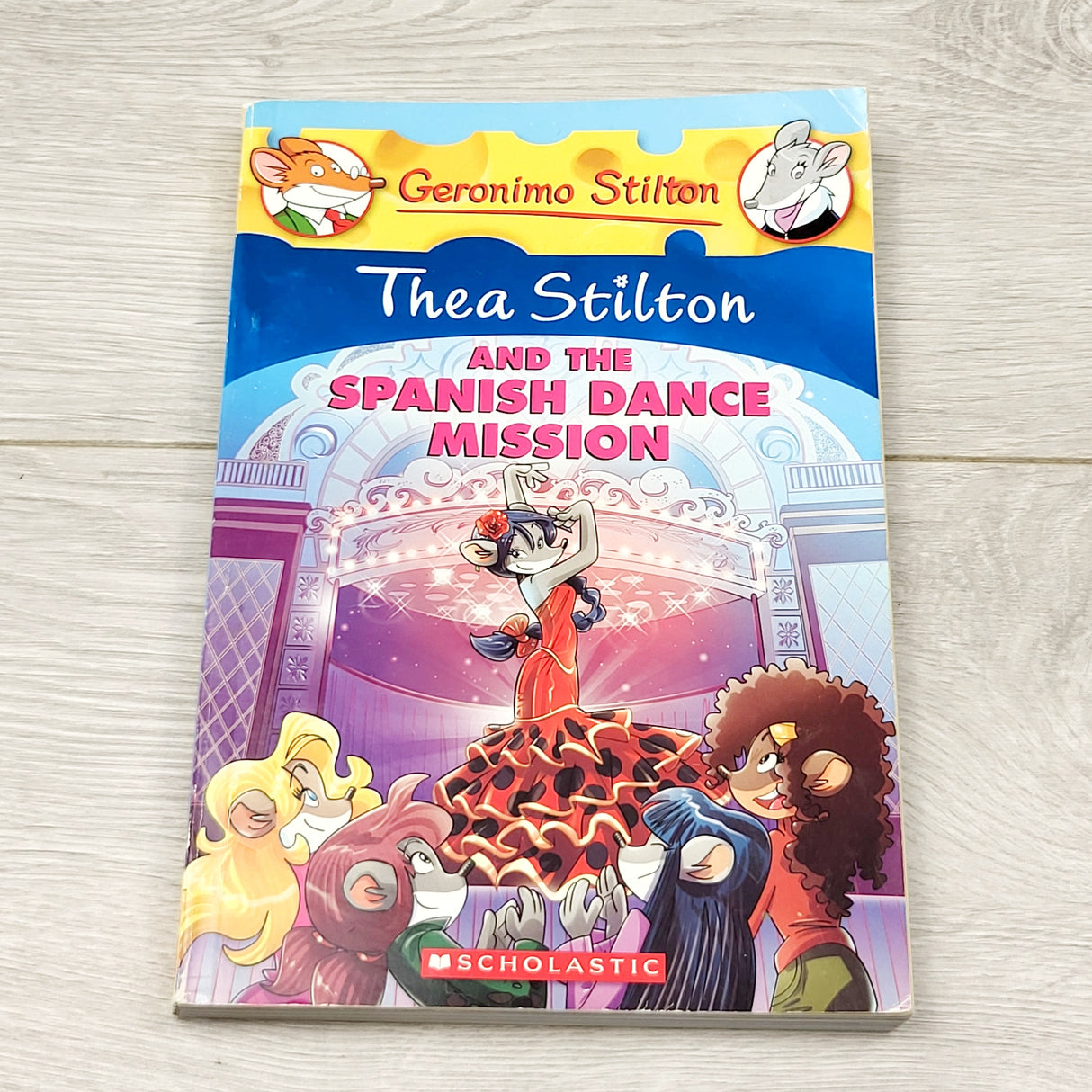 ZPXT3 -Thea Stilton and the Spanish Dance Mission. Soft cover chapter book