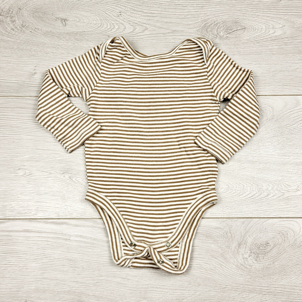 ECRS2 - Old Navy tan striped bodysuit. Size 6-12 months